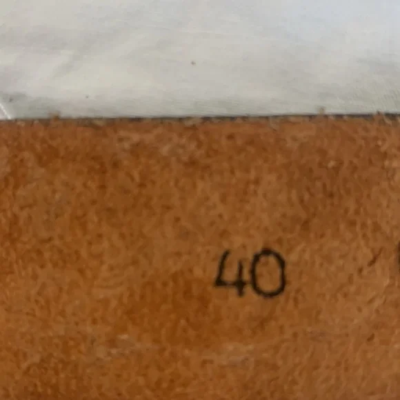 HAND TOOLED LEATHER BELT - Picture 4 of 13